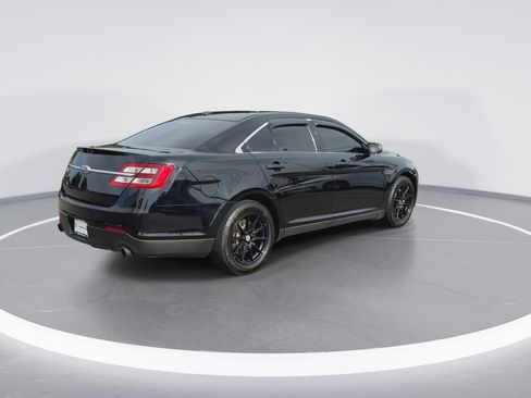 Used 2019 Ford Taurus SE FWD image 8