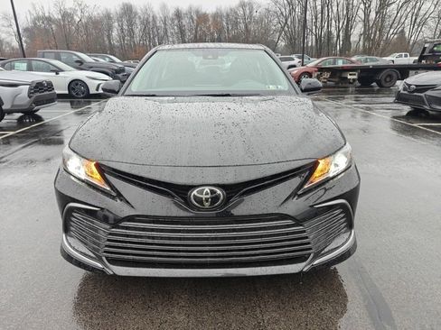 Used 2023 Toyota Camry LE image 7