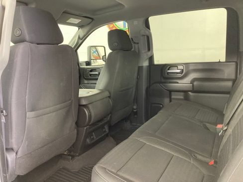 Used 2022 Chevrolet Silverado 2500 Custom w/ Custom Convenience Package AWD/4WD image 15