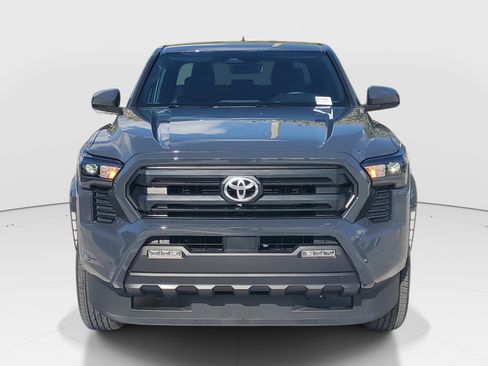 Used 2025 Toyota Tacoma SR5 RWD image 3