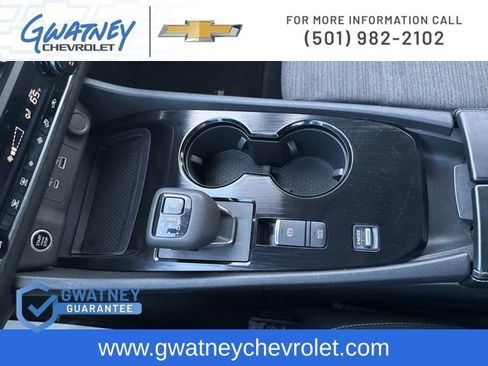 Used 2023 Nissan Rogue SV image 19