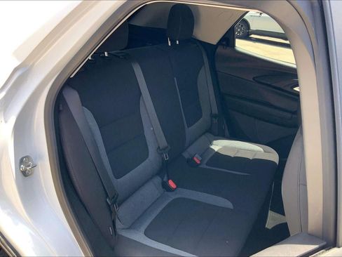Used 2025 Chevrolet TrailBlazer LT FWD image 23