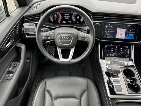 Certified 2025 Audi Q7 2.0T Premium image 11