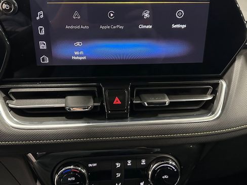 Certified 2025 Chevrolet TrailBlazer ACTIV w/ Convenience Package image 16