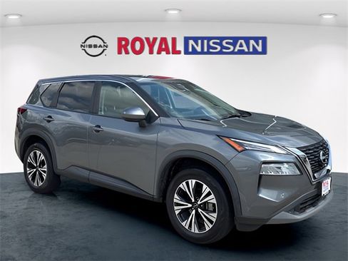 Used 2023 Nissan Rogue SV image 1