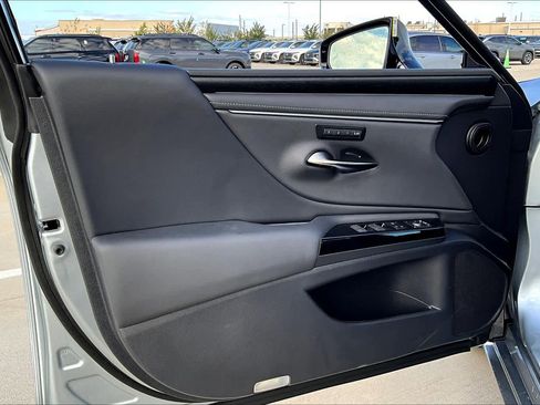 New 2025 Lexus ES 350 w/ Premium Package image 15