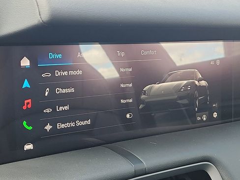 New 2026 Porsche Taycan image 21