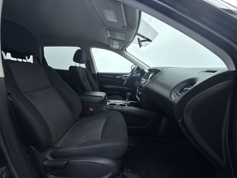 Used 2020 Nissan Pathfinder S image 15