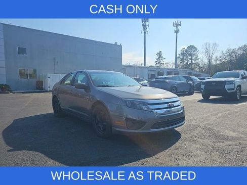 Used 2010 Ford Fusion SE image 3