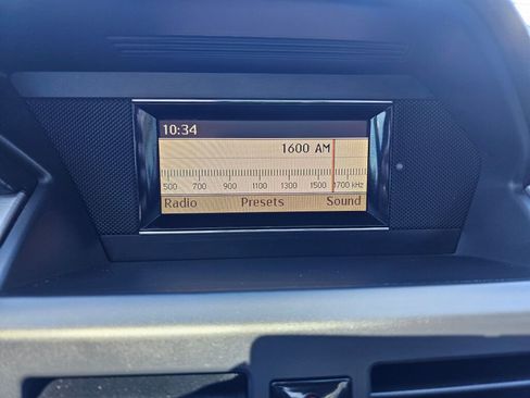 Used 2010 Mercedes-Benz GLK 350 4MATIC image 26