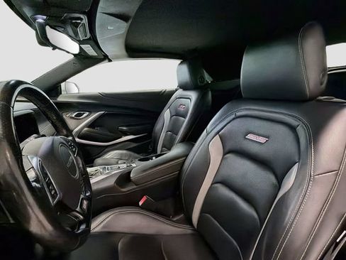 Used 2019 Chevrolet Camaro SS RWD image 20