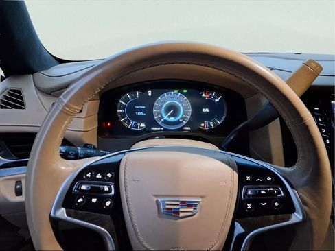 Used 2018 Cadillac Escalade Platinum image 6