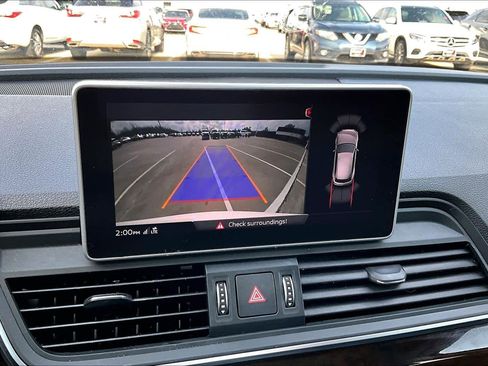 Used 2020 Audi Q5 Premium Plus w/ Premium Plus Package image 24