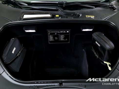 Used 2021 Ferrari F8 Tributo RWD image 18