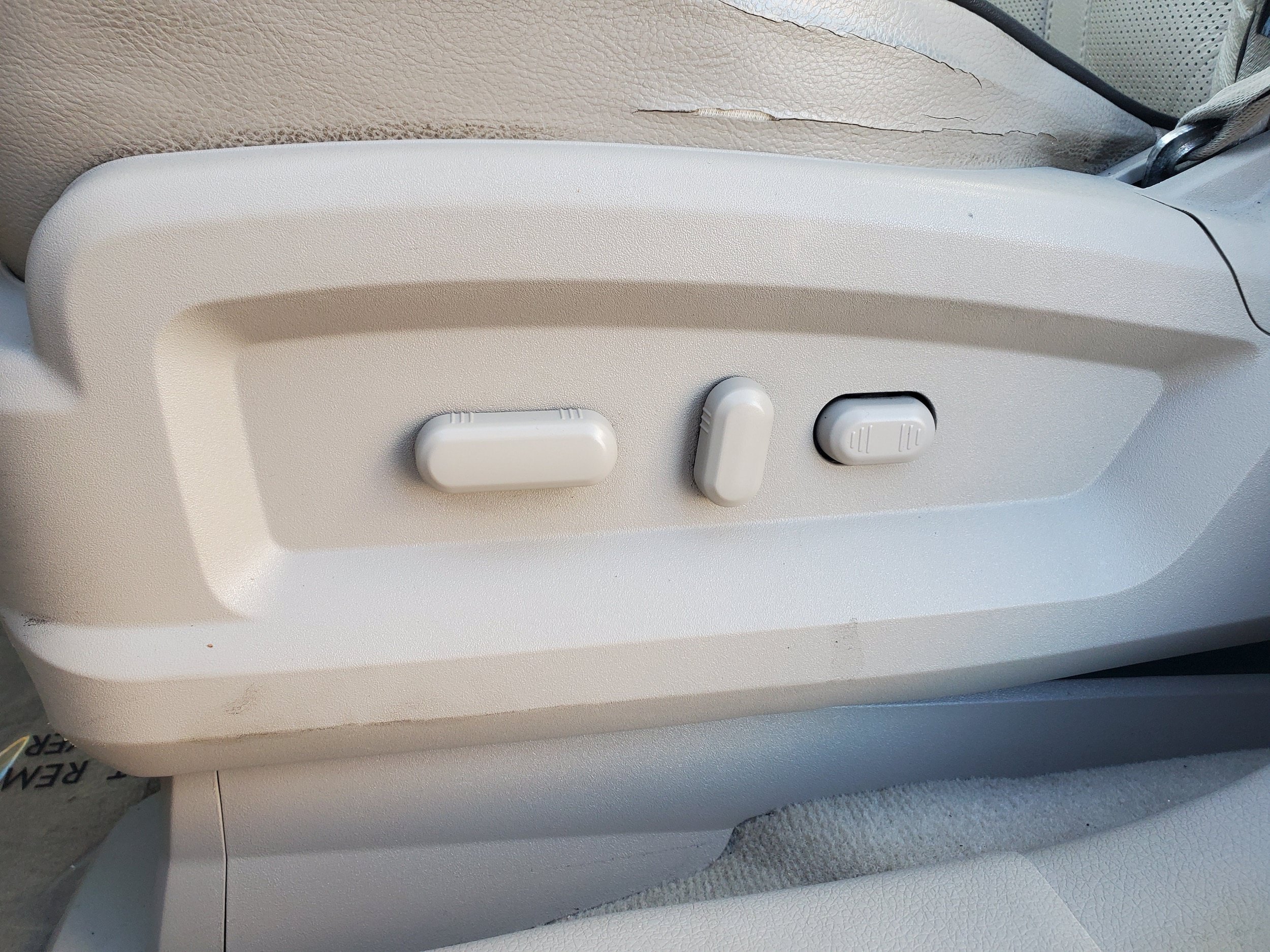 Used 2012 Lincoln MKX AWD image 13