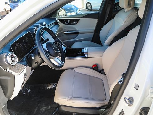 Used 2023 Mercedes-Benz C 300 Sedan image 17