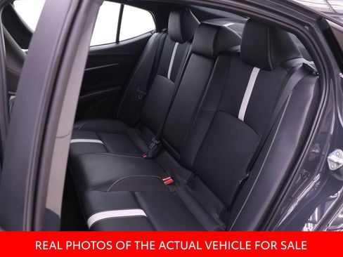 Used 2025 Toyota Camry SE w/ Convenience Package image 10