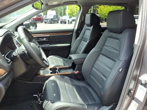 Used 2021 Honda CR-V Touring image 16