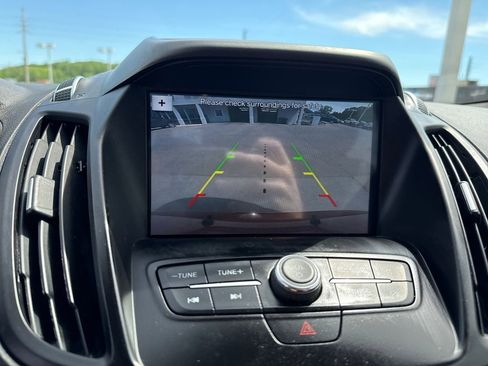 Used 2019 Ford Escape SE FWD image 20