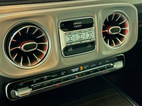 Certified 2025 Mercedes-Benz G 550 image 17