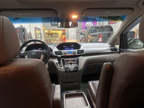 Used 2012 Honda Odyssey EX-L image 17