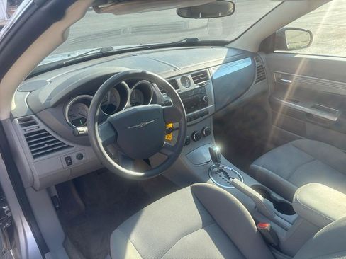 Used 2008 Chrysler Sebring Touring FWD image 13