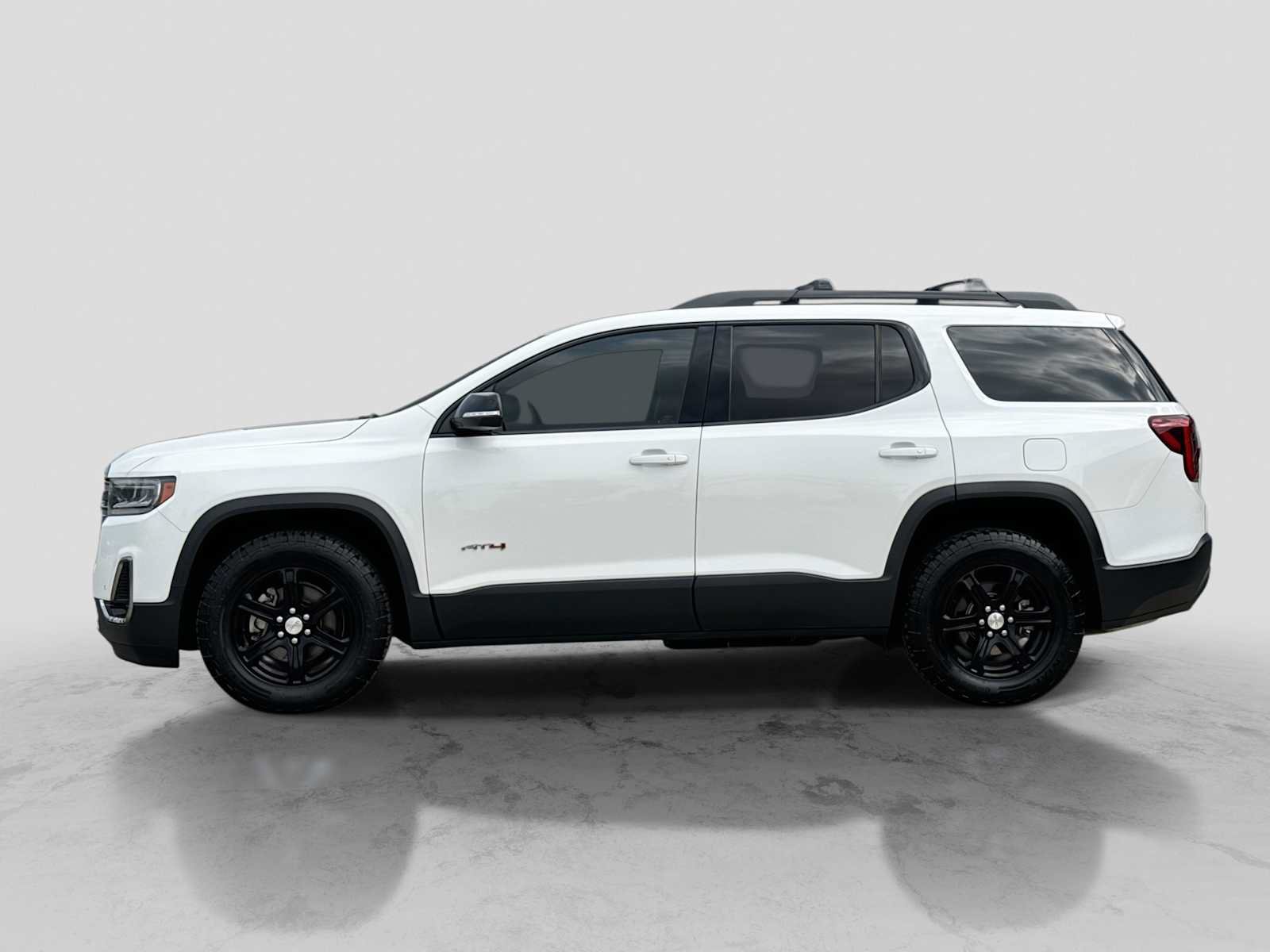 Used 2020 GMC Acadia AT4 w/ Driver Alert Package II AWD/4WD image 3