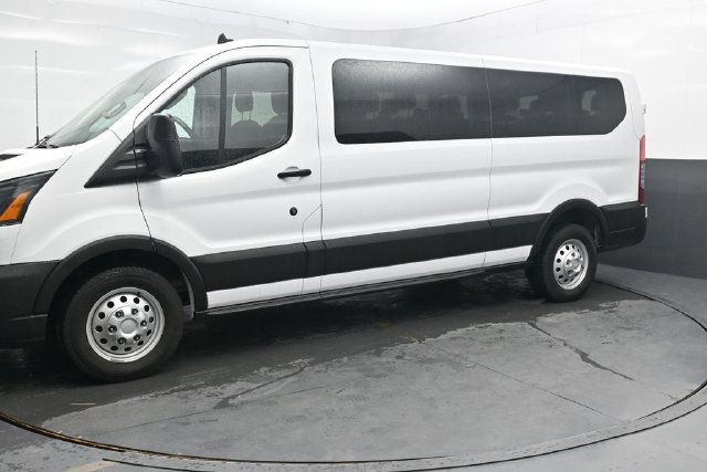 Used 2023 Ford Transit 350 XL AWD/4WD image 3