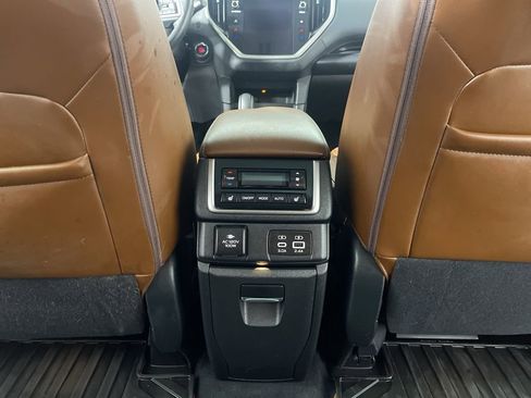 Used 2023 Subaru Ascent Touring image 21