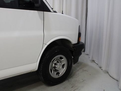 Used 2022 Chevrolet Express 2500 w/ Driver Convenience Package RWD image 25