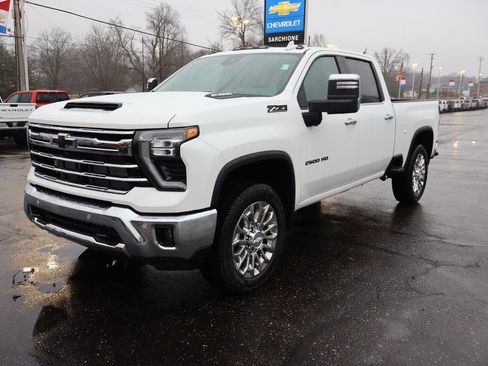 New 2026 Chevrolet Silverado 2500 LTZ w/ LTZ Plus Package AWD/4WD image 22