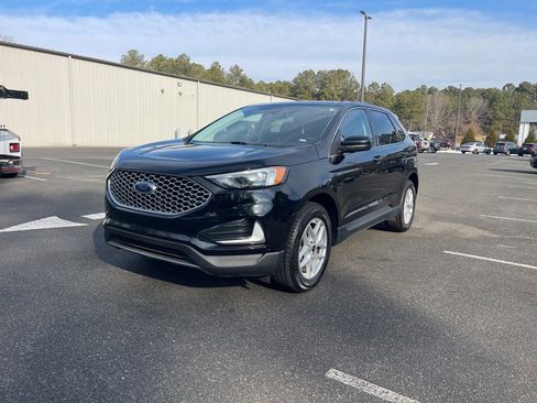 Used 2024 Ford Edge SEL image 2