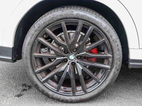 Used 2022 BMW X6 xDrive40i w/ M Sport Package AWD/4WD image 10