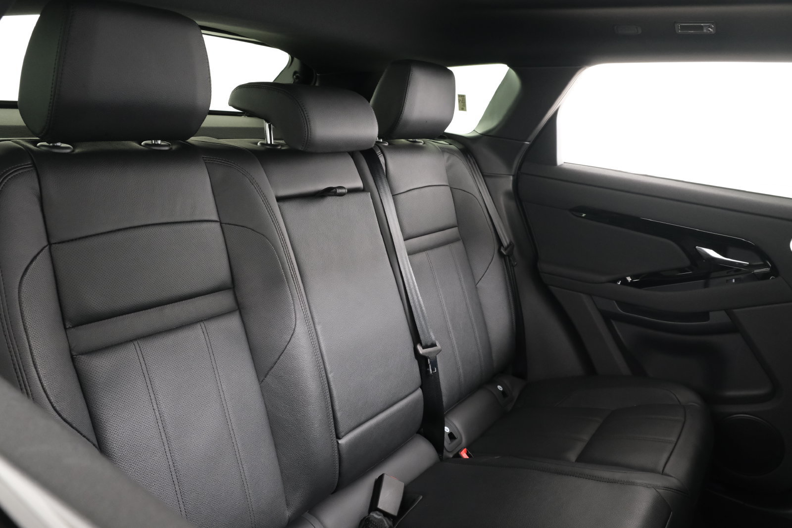 Used 2024 Land Rover Range Rover Evoque Dynamic SE AWD/4WD image 39