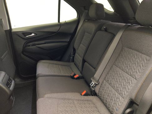 Used 2023 Chevrolet Equinox LT FWD image 18