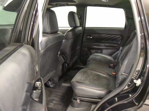 Used 2021 Mitsubishi Outlander SEL image 11