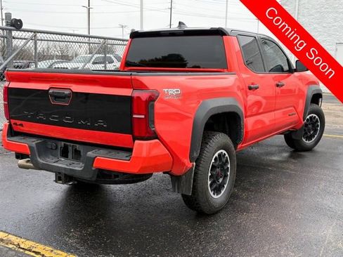 Used 2024 Toyota Tacoma TRD Off-Road image 6