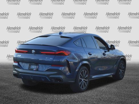 Used 2022 BMW X6 xDrive40i w/ M Sport Package image 11