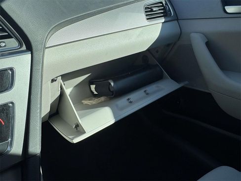 Used 2017 Hyundai Sonata SE image 26