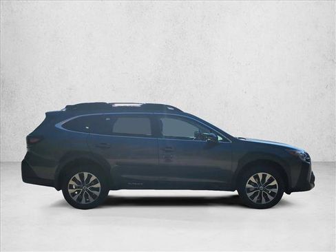 Certified 2025 Subaru Outback Limited XT AWD/4WD image 4