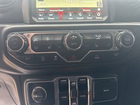 Used 2023 Jeep Wrangler Sport image 14