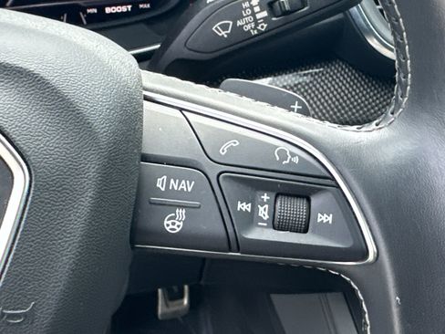 Used 2020 Audi SQ5 Prestige image 25