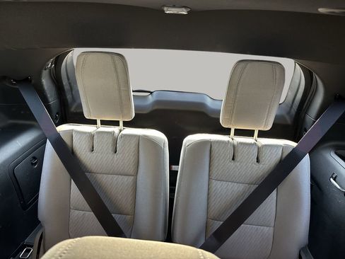 Used 2018 Ford Explorer FWD image 17