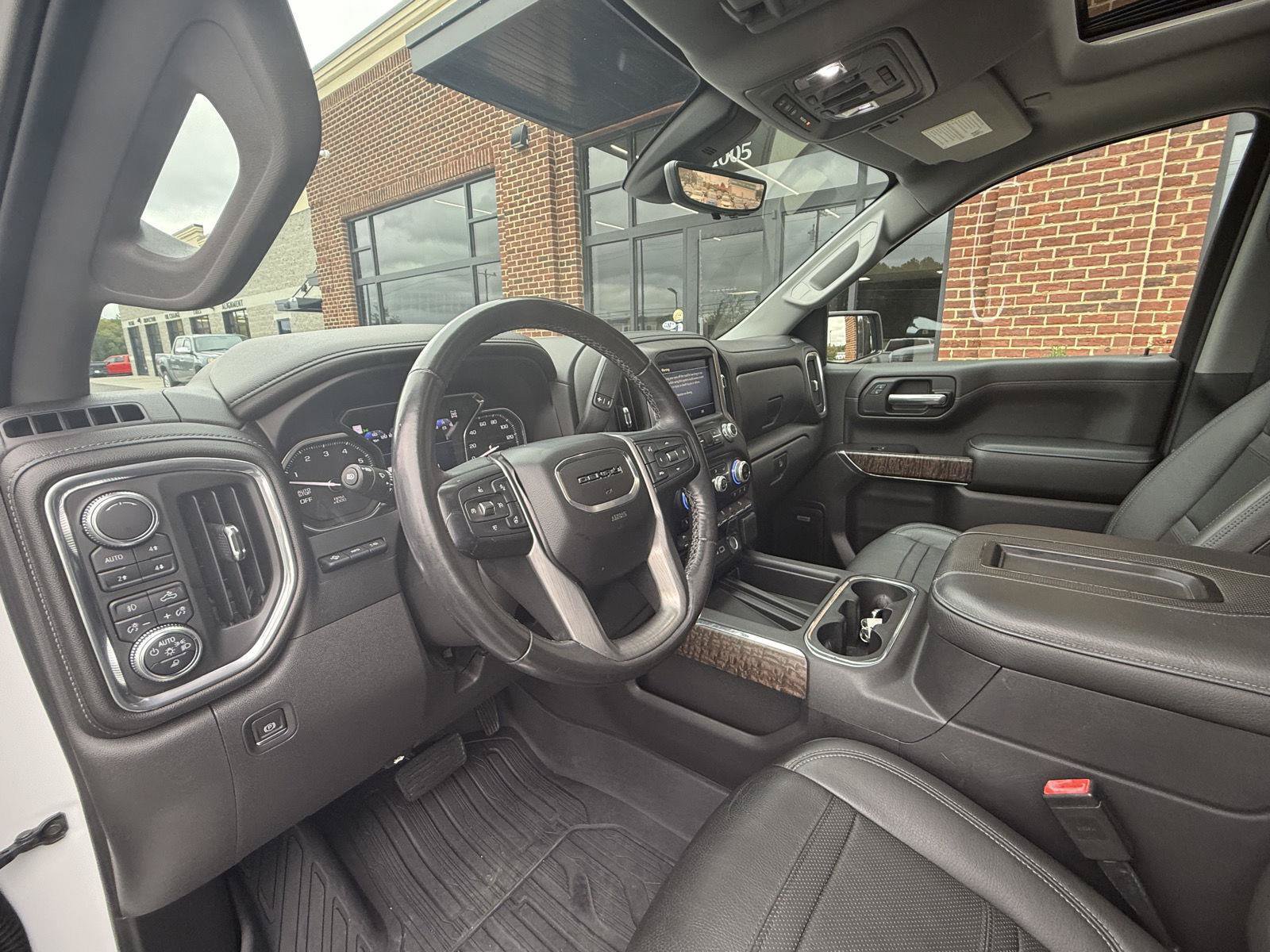 Used 2019 GMC Sierra 1500 Denali w/ Denali Ultimate Package AWD/4WD image 18
