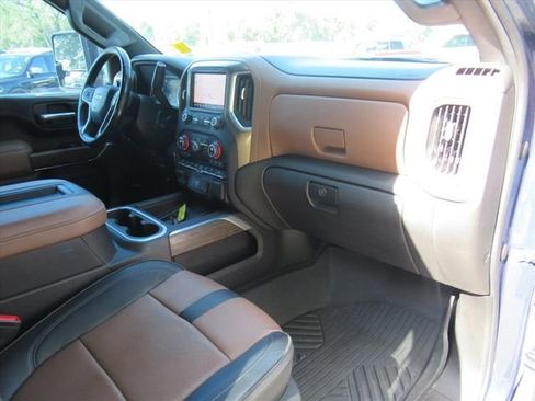 Used 2022 Chevrolet Silverado 3500 High Country w/ Safety Package II AWD/4WD image 11