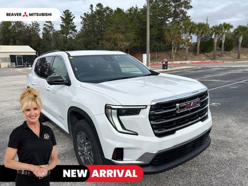 Used 2025 GMC Acadia Elevation image 1