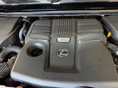 Used 2025 Lexus GX 550 w/ Accessory Package (2T) AWD/4WD image 27