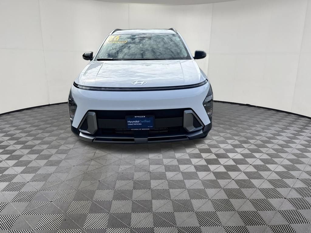 Used 2026 Hyundai Kona SEL Premium AWD/4WD image 2