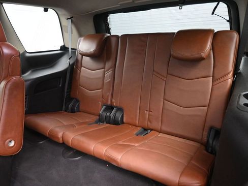 Used 2018 Cadillac Escalade Premium Luxury AWD/4WD image 26