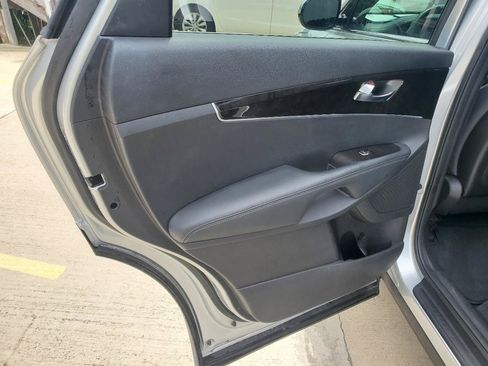 Used 2016 Kia Sorento FWD image 14